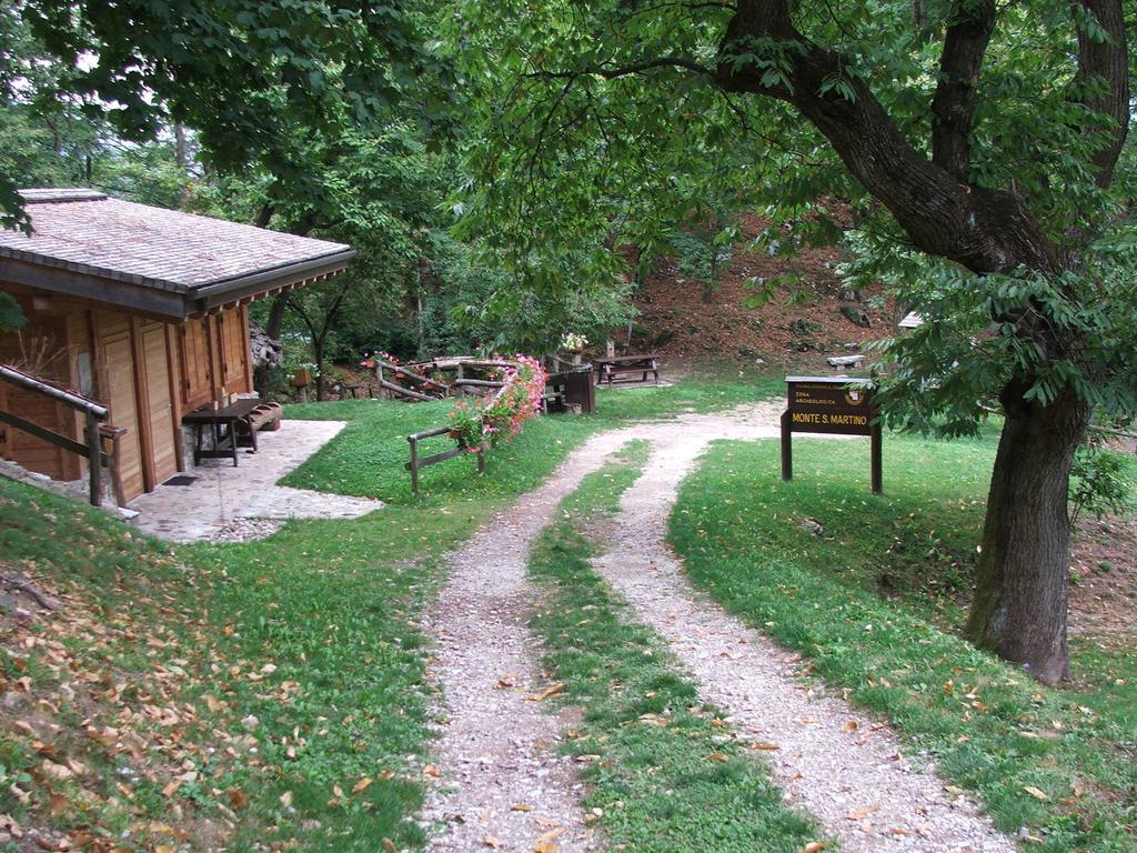 Antica Casa Ortensia Riva del Garda Quarto foto