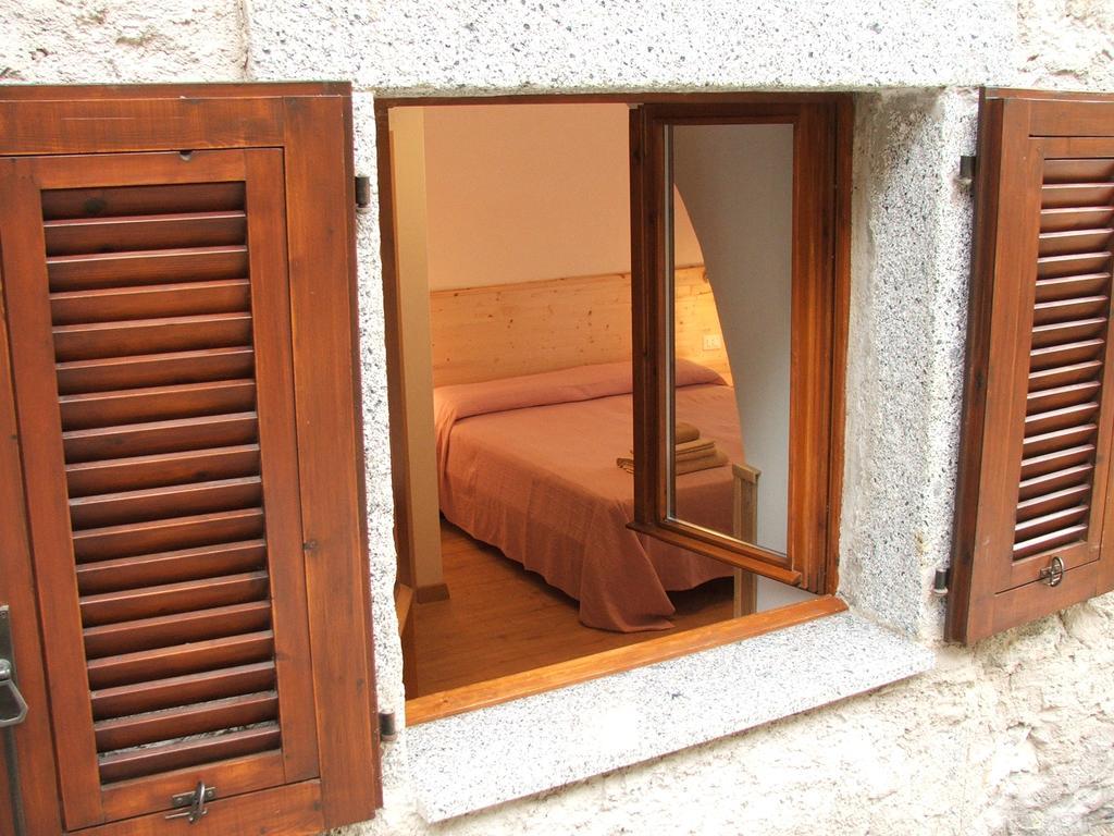 Antica Casa Ortensia Riva del Garda Exterior foto